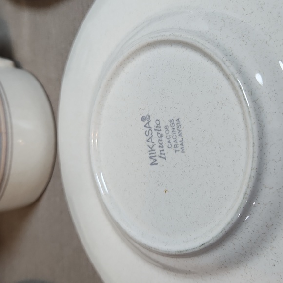 Mikasa Intaglio Tracing Cups & Saucers CAC06 - Picture 3 of 5